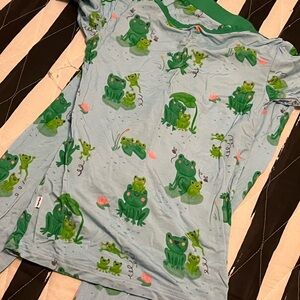 Little Sleepies Frog Pattern Pajama Set - Green and Blue